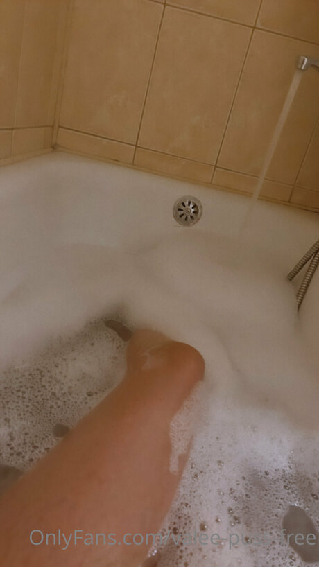 Valentinagoleafree perfect star image