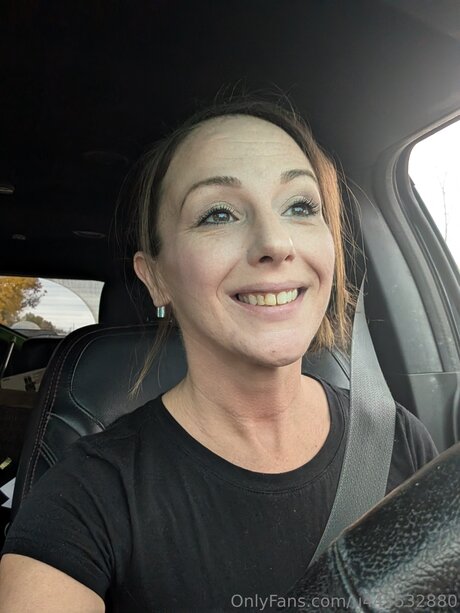 U445532880 pretty actress photo