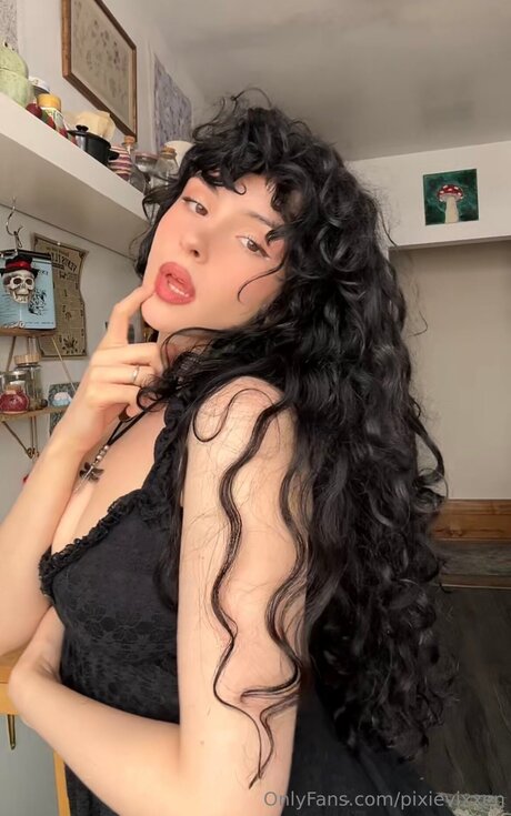 Pixievixencrypt exclusive pornstar images