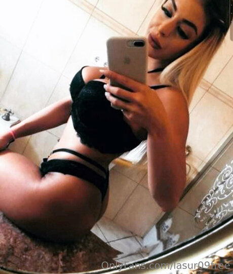 Lasur09free hd model picture