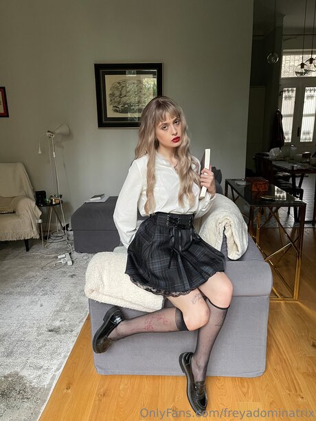 Freyadominatrix pornstar naked pics