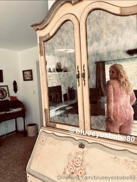 Blueeyesbabe80 pornstar erotic pic