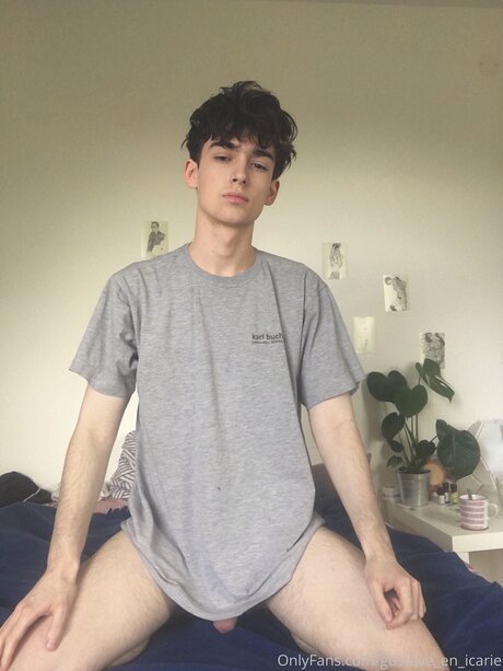 Gustave En Icarie erotic pornstar image