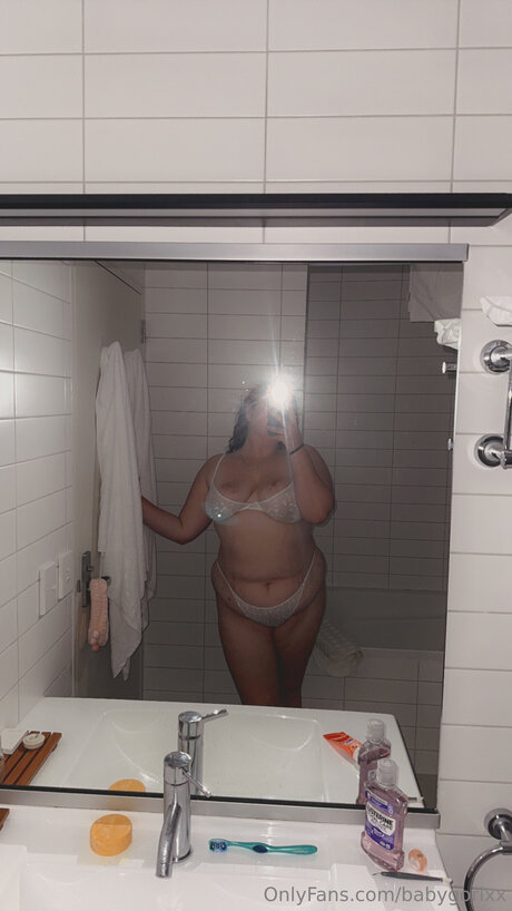 Babygorlxx pornstar high quality image