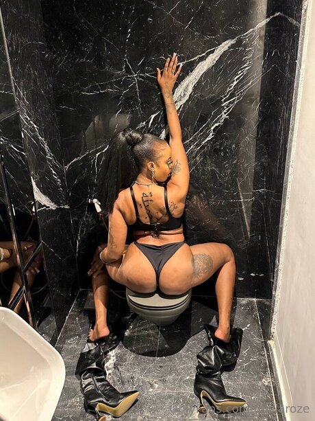 Tekilaroze actress pics