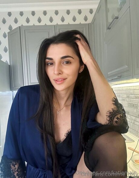 Katiemain model exclusive photos