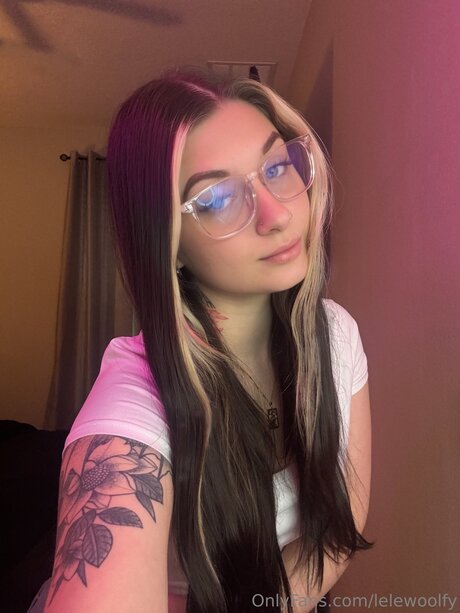 Lelewoolfy pornstar pretty galleries