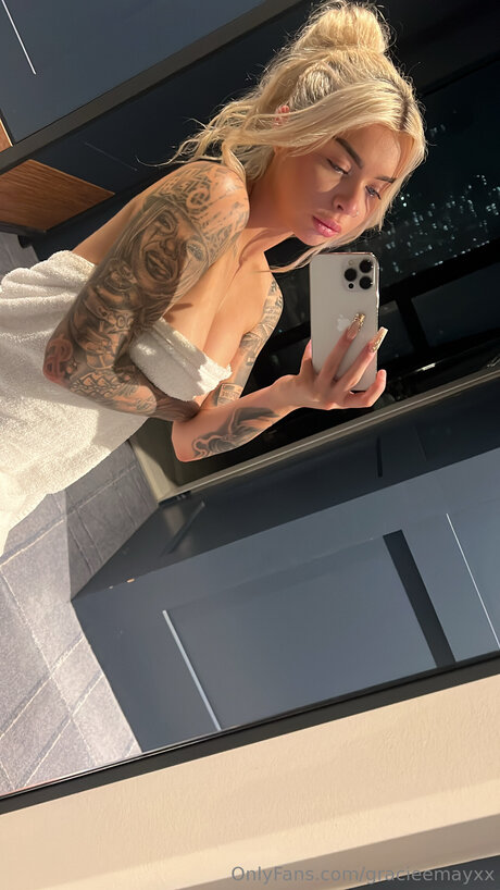 Gracieemayxx pornstar beautiful image