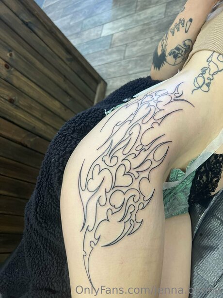 Jenna Benna exclusive pornstar pictures