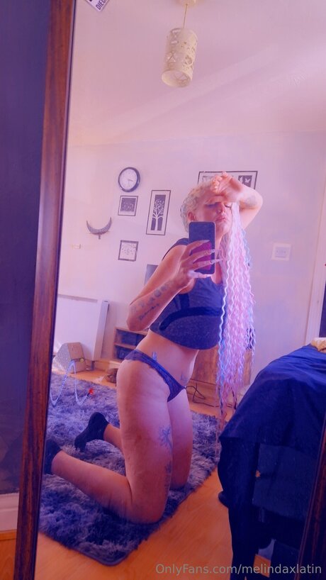 Melindaxlatin star erotic photos