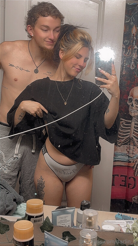 Darlin 7 model pretty img