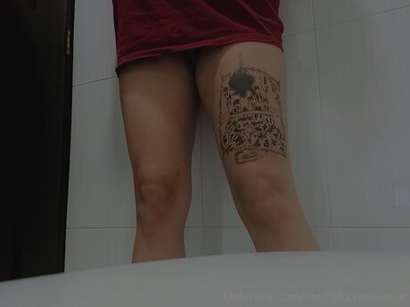 The2001xperience model naked pic