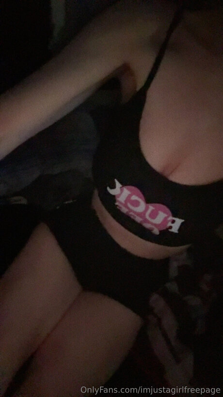 Imjustagirlfreepage perfect pornstar picture