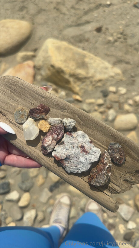 Juicyjaneeeee perfect model image