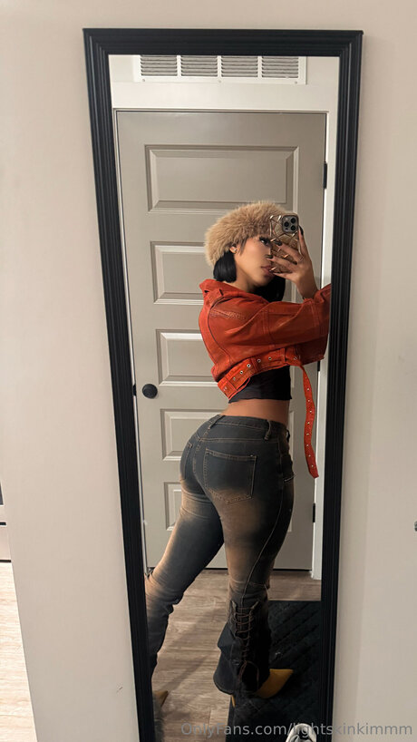 Lightskinkimmm sexy pornstar pictures