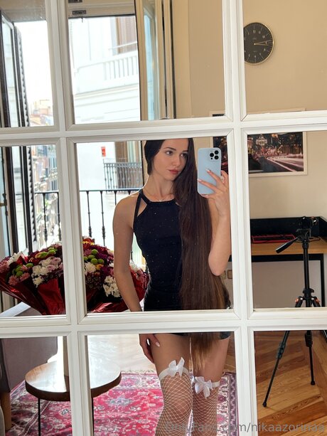 Nikaazorinaa free star galleries