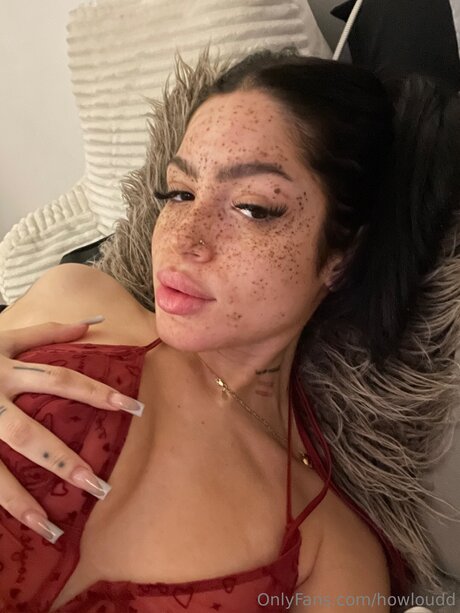 Howloudd sexy pornstar pictures