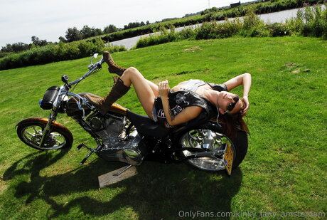 Kinky Lady Amsterdam model pretty pic