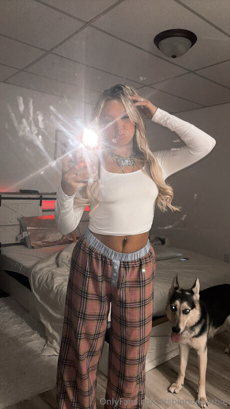 Itsblondebarbie pornstar sex gallery