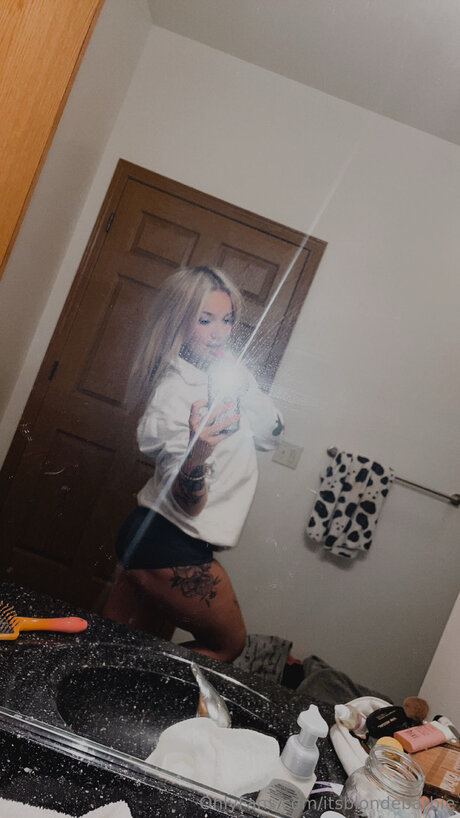 Itsblondebarbie hot star gallery