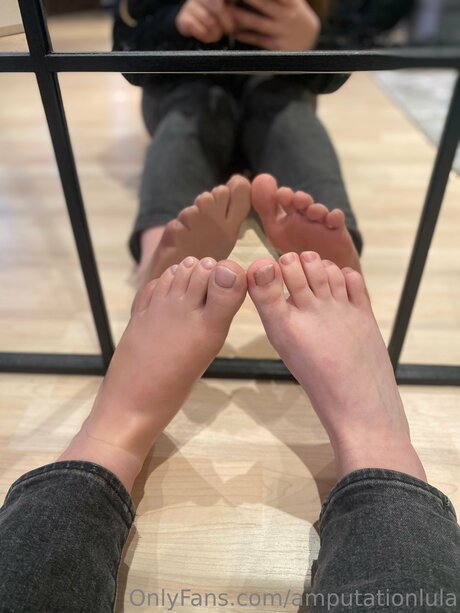 Amputationlula xxx star archive