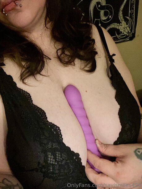 Savismiles420 pornstar image