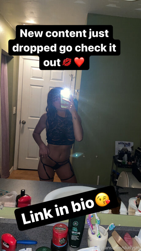 Sluttyshy hd pornstar archive