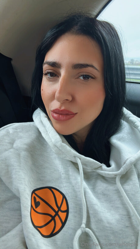 Whoisila free actress pic