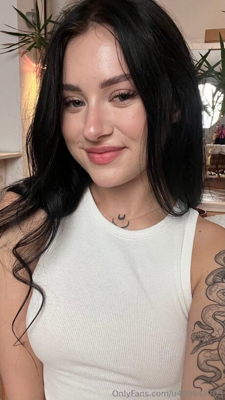 Spicy Sophee sex model pictures