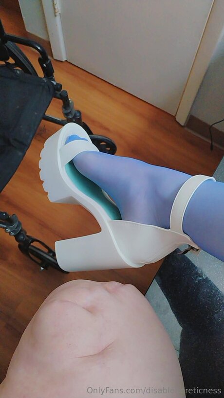 Disablehereticness top model image