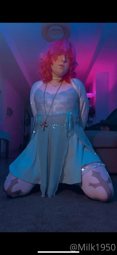 Milk1950 model naked images