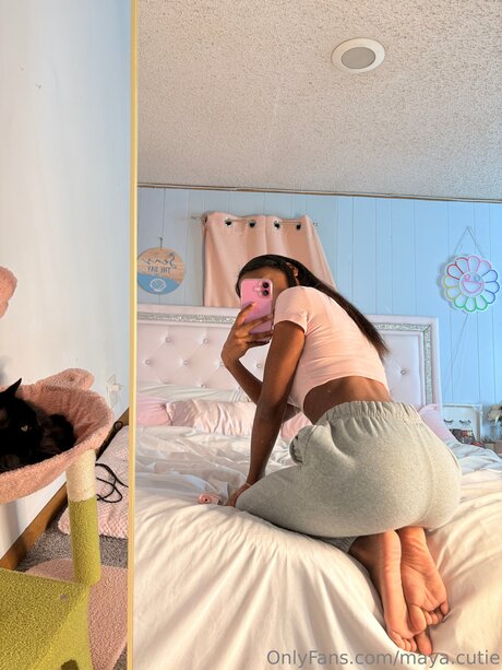 bulge onlyfans erotic pic