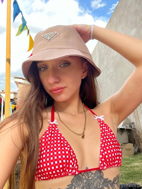 Bunnymoonx pornstar top images