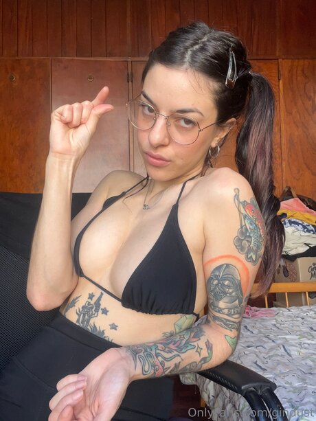 Gindust naked actress galleries