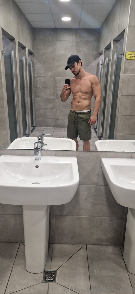 Greeneyes555 naked model pictures