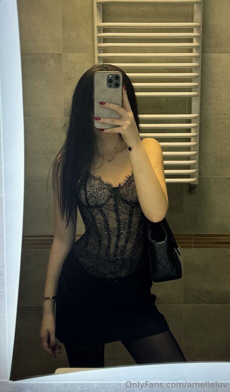 Amelieeluv sex actress pic