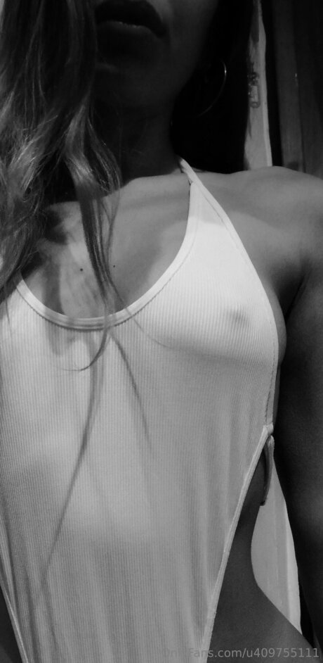 U409755111 pornstar art photos