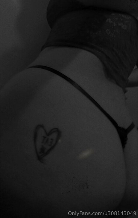 U308143049 star adult photo