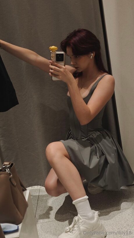 Llily18 pornstar sex img