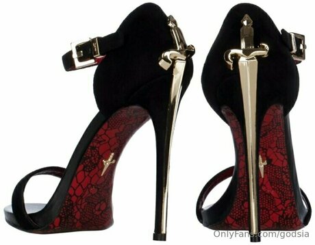 Godsia naked model galleries