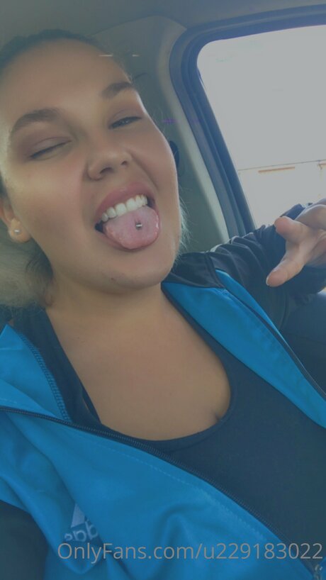 U229183022 hd pornstar image