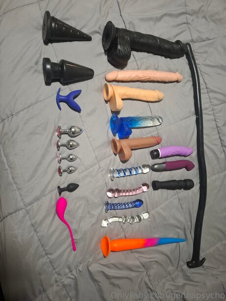 Gennapsycho star nude image