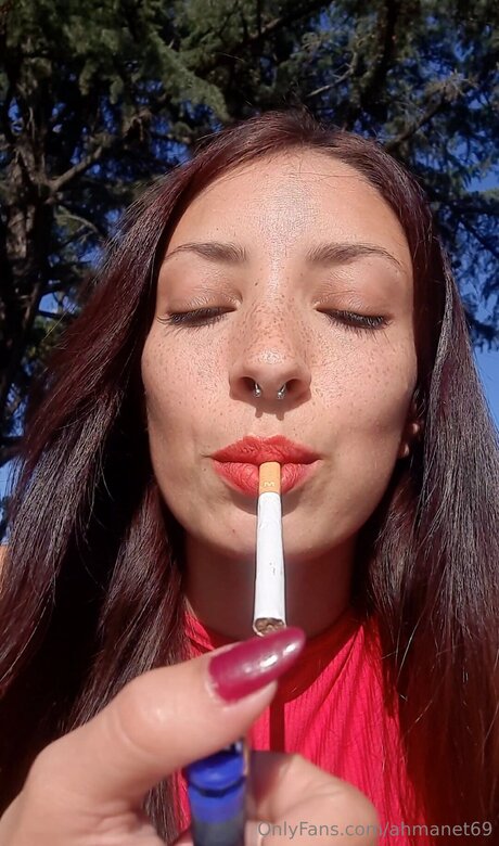 busty milf onlyfans nudes photos