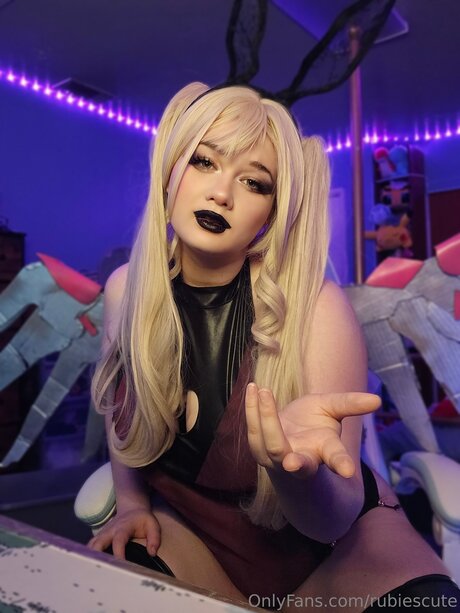 Rubiescute beautiful model pics