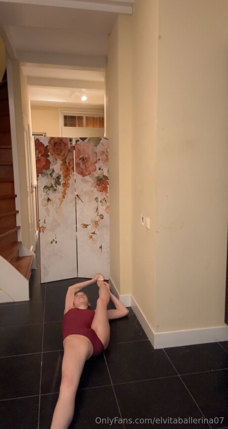 Elvitaballerina07 pornographic star picture