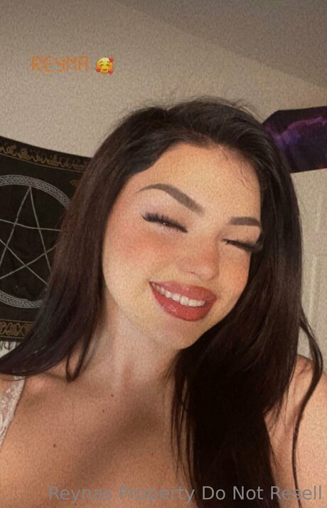 Lareynamarie model naked pics