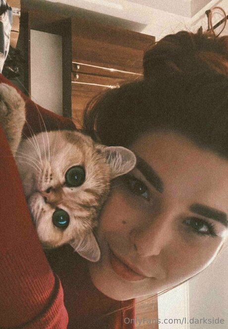 L Darkside nice actress img