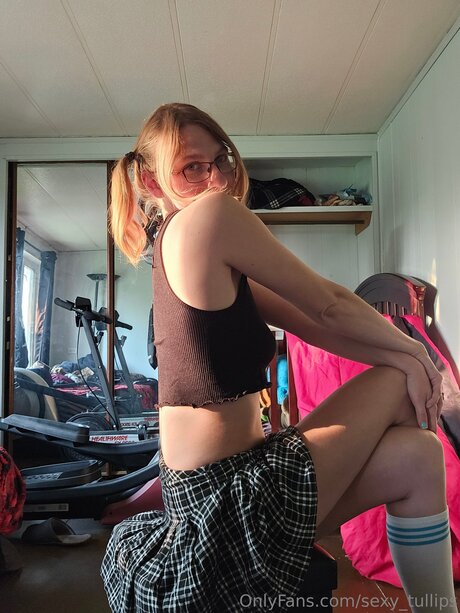 Sexy Tullips top star gallery