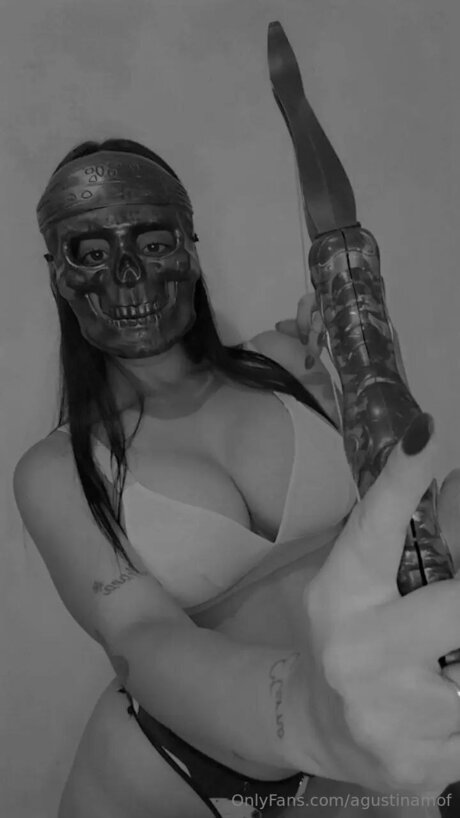 Agustinamof model sexy pics