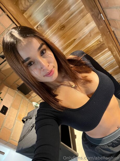 Abellaolsen art actress pictures